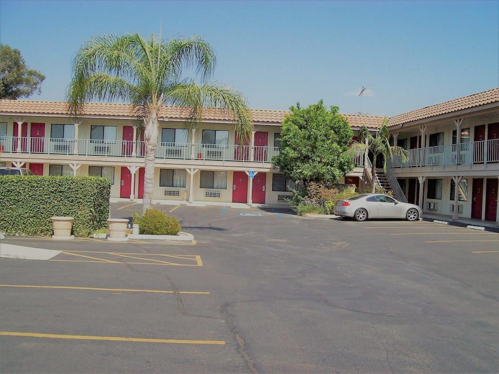 Regency Motel