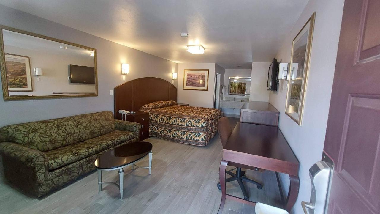 Regency 3* Norco
